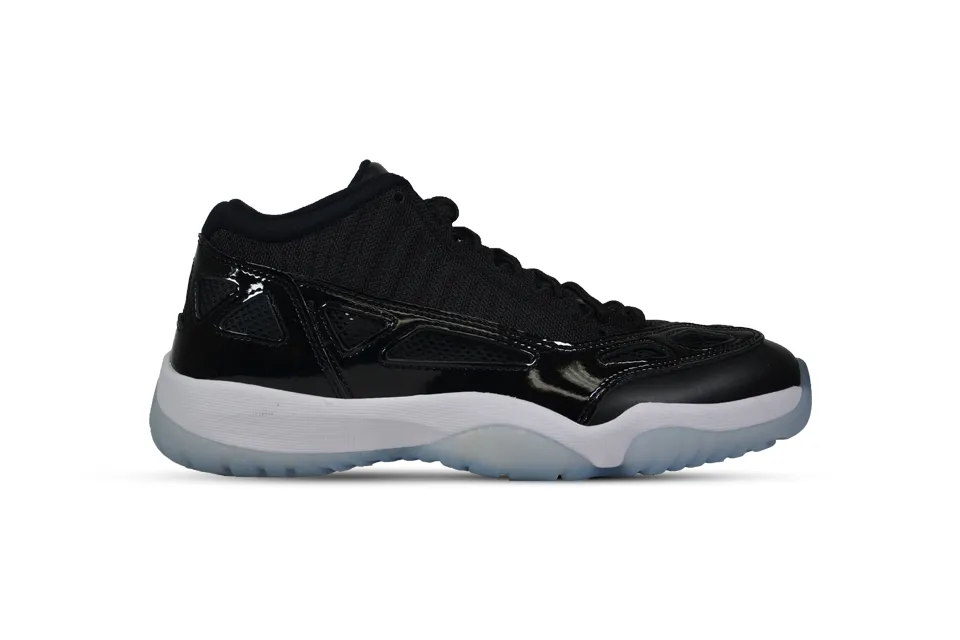 AIR JORDAN 11 LOW IE "Space Jam"