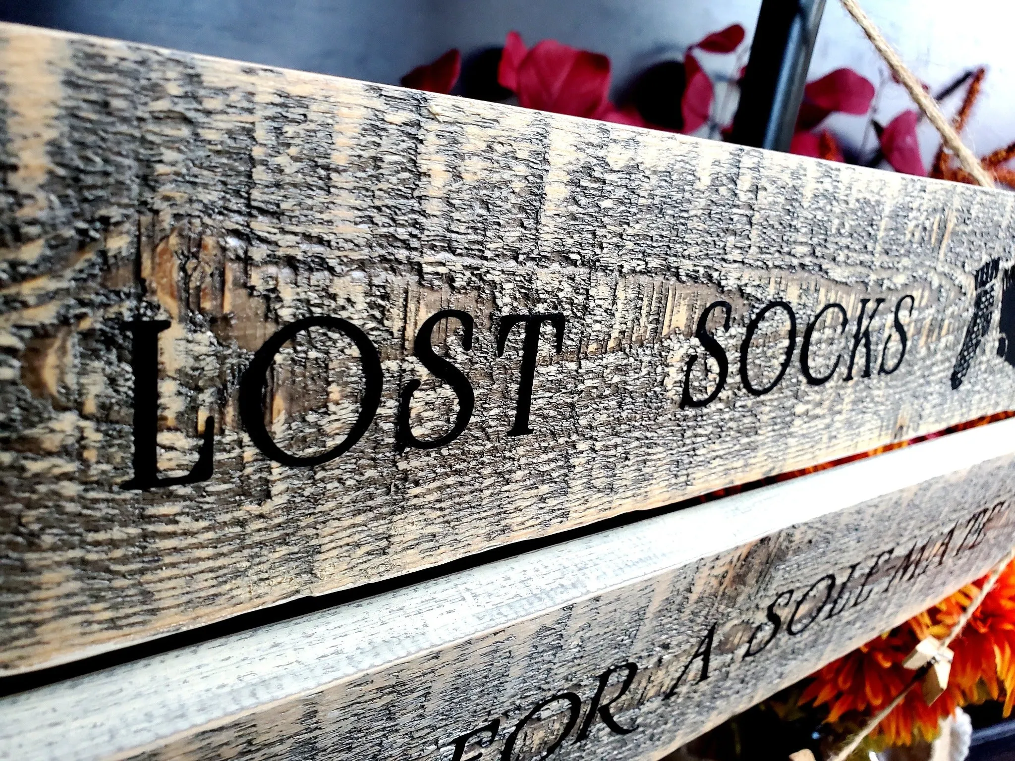 Lost Socks Laundry Room Sign - A Fun and Stylish Way to Keep Track of Your Socks!