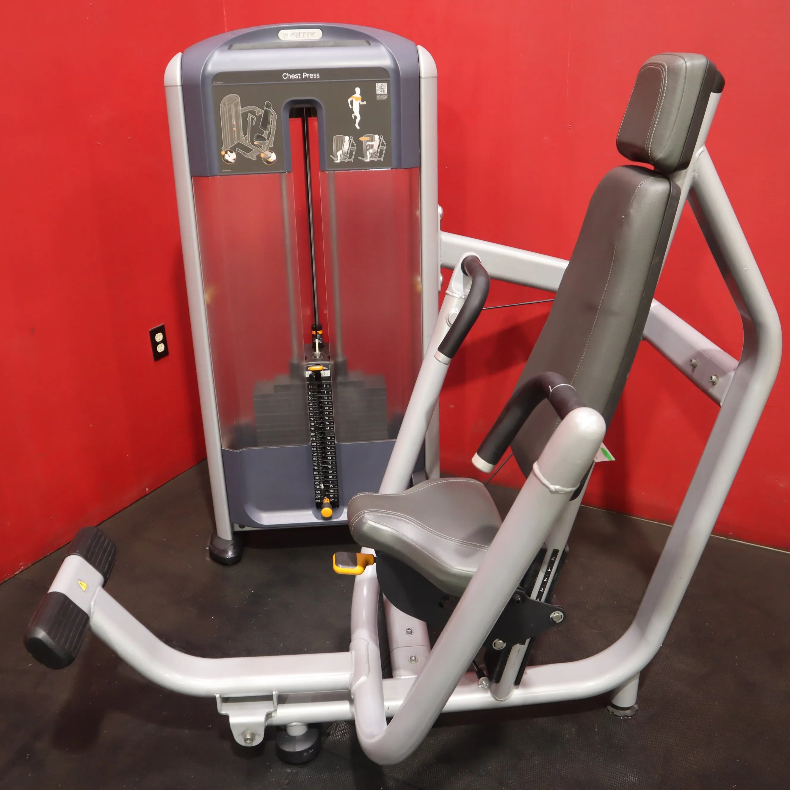 Precor Discovery Series Chest Press (Refurbished)