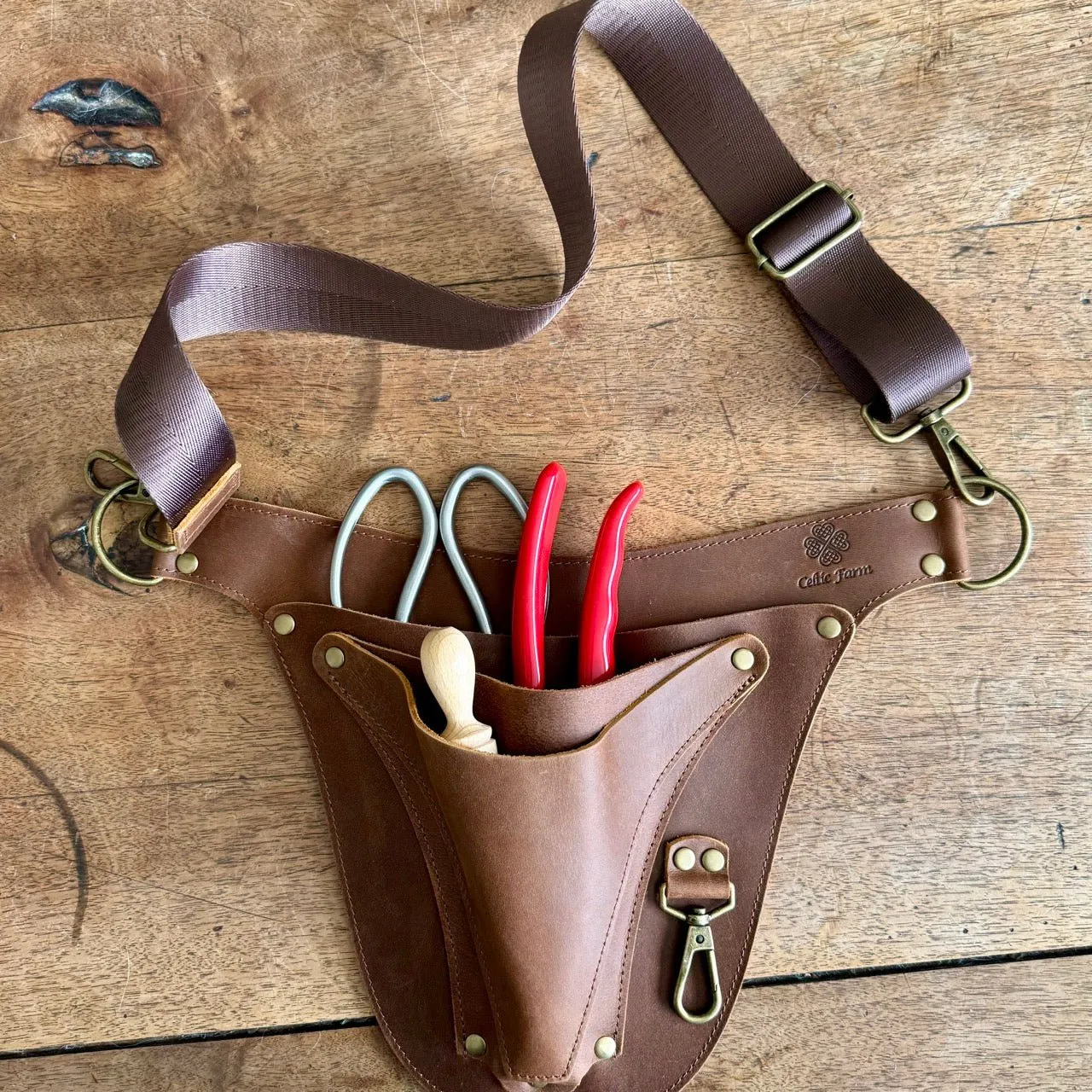 Ultimate Leather Garden Tool Belt & Holder - Extra Rivet Reinforced, Master Gardener Designed